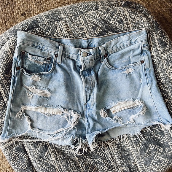 Levi’s redtag denim shorts - Picture 1 of 3